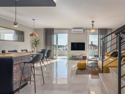 Holiday house Penthouse Karpinjan - Features photo 11