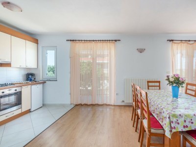 Apartment Apartments Stanko Fazana  - Three bedroom Apartment with Balcony A5 - Features photo 13