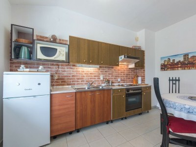 Apartment Apartment Complex Kadum 25 - Two-Bedroom Apartment Kadum near Porec - Features photo 15