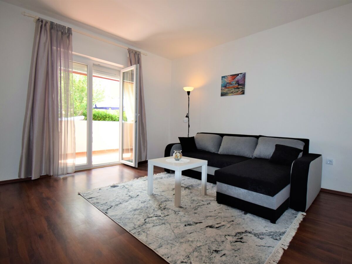 Apartment Apartments Mica - One bedroom apartment A2 - Features photo 4
