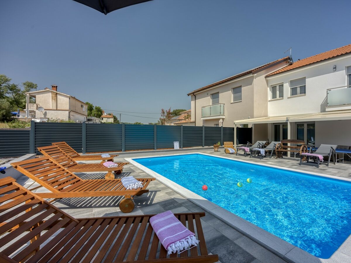 Villa Villa Manda with Private Pool - Outdoor photo 2