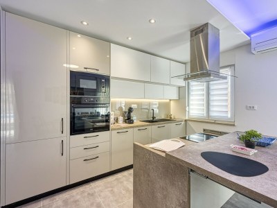 Villa Villa Manda with Private Pool - Features photo 12