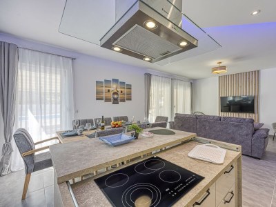 Villa Villa Manda with Private Pool - Features photo 15