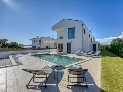 Villa Villa Ivana with Private Pool in Nova Vas - Villa