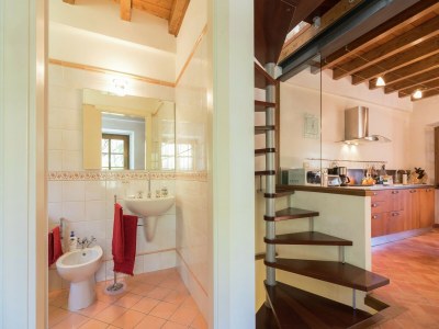 Cottage Mansion in Pescaglia near Tuscan Coast - Features photo 17