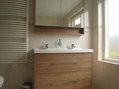 Holiday house Charming Home by the Lake - Features photo 12