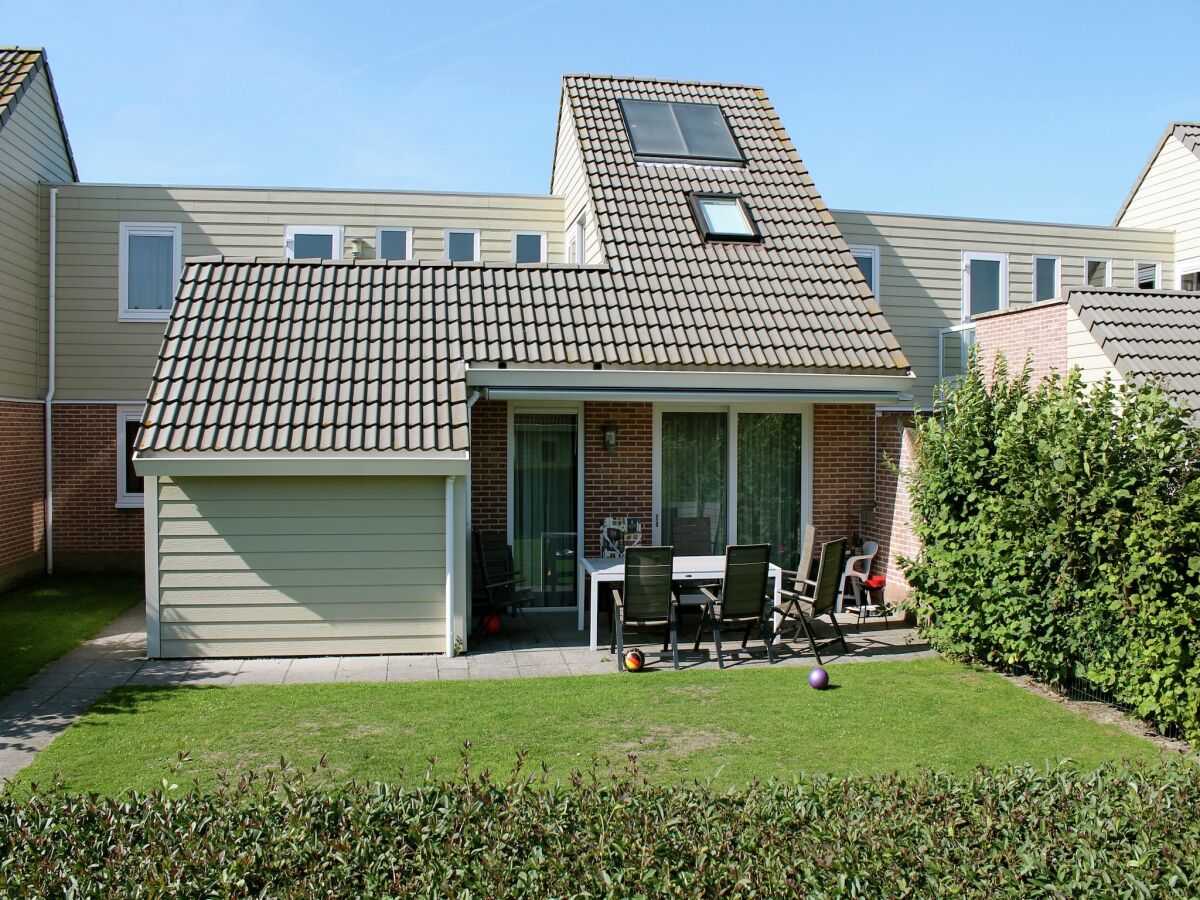 Holiday park Villa in Zeeland mit privater Terrasse - Outdoor photo 3