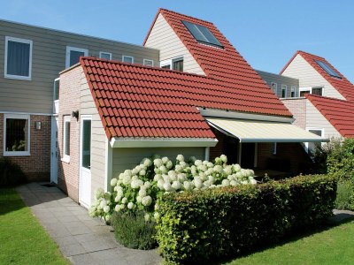 Holiday park Villa in Zeeland mit privater Terrasse in Kortgene - Holiday park