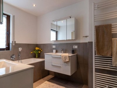 Holiday house Modernes Split-Level Haus nahe am Hennesee - Features photo 31