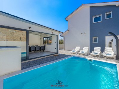 Holiday house Villa Casa Nova in Šišan - Holiday house