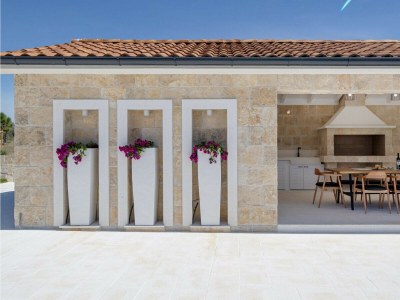 Villa Charming villa Viliska with heated pool - Outdoor photo 14