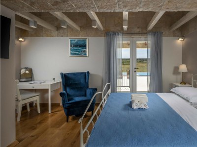 Villa Charming villa Viliska with heated pool - Features photo 23