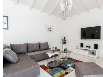 Villa Luxurious villa Bright with pool - Features photo 12