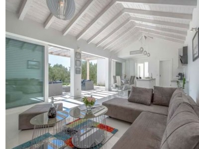 Villa Luxurious villa Bright with pool - Features photo 13