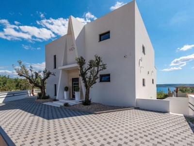 Villa Luxusvilla mit Pool, Wellness und Meerblick in Maslenica - Villa