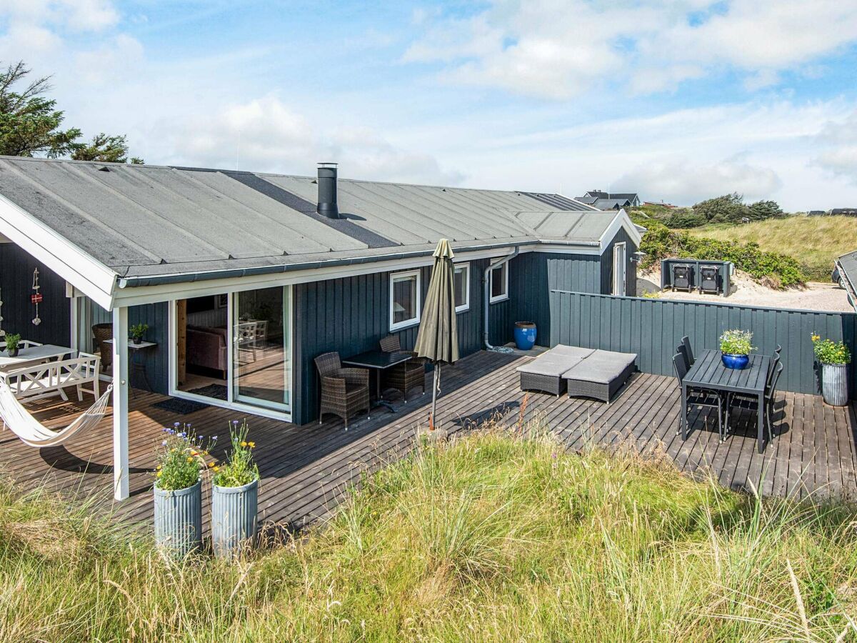 Holiday house 4 star holiday home in Blokhus-By Traum - Outdoor photo 2