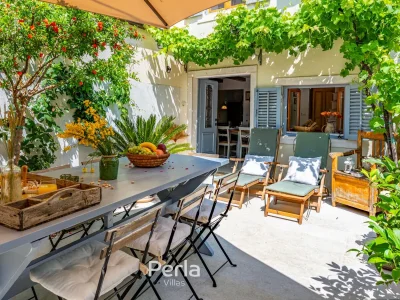 Holiday house Charming holiday home LILLIAN near beautiful beach in Ližnjan - Holiday house