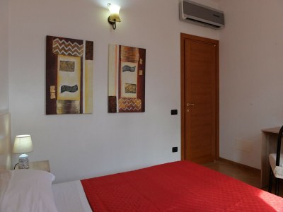 Holiday house Villa in Casalini with Pool & Olive Garden - Features photo 17