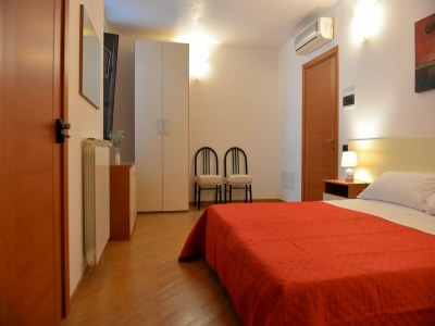 Holiday house Villa in Casalini with Pool & Olive Garden - Features photo 42