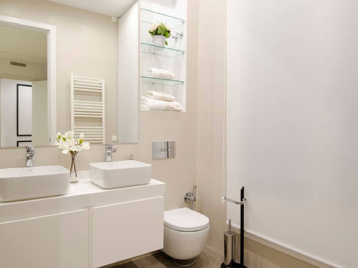 Apartment Charming 3BD APT - Features photo 4