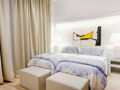 Apartment Charming 3BD APT - Features photo 5