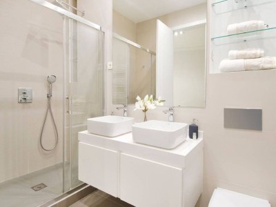 Apartment Charming 3BD APT - Features photo 9