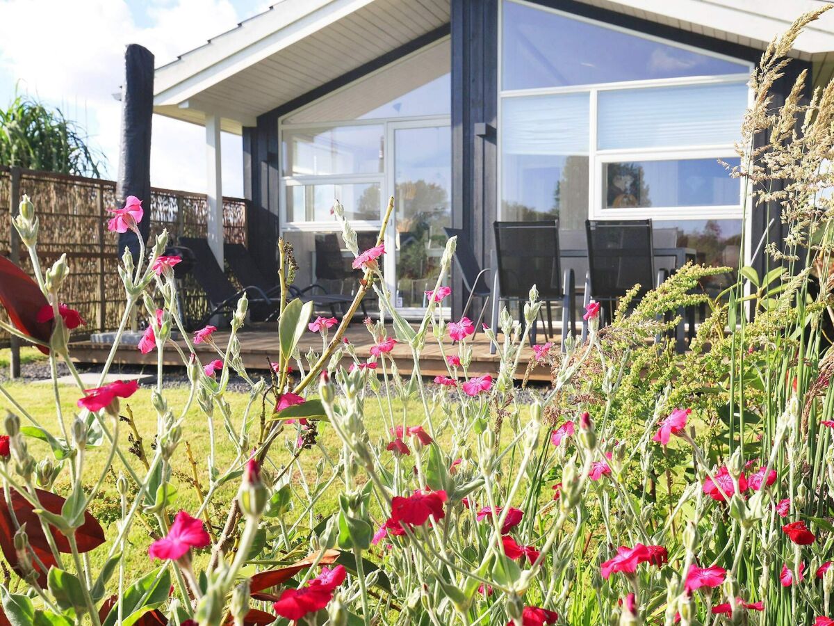 Holiday house 4 Sterne Ferienhaus in Væggerløse-By Traum - Outdoor photo 2