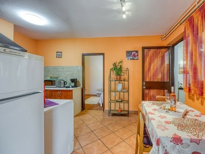 Apartment Pleasure Apartment - Features photo 18