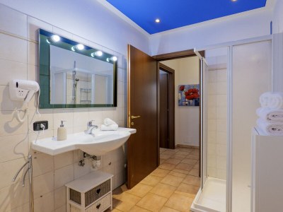 Apartment Gloria Apartment - Features photo 17