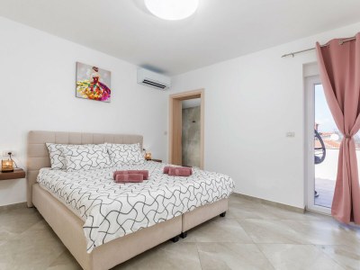 Villa Villa Berg II - Pool, Game Room, Trampoline - Features photo 52