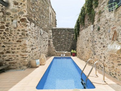 Holiday house Herrenhaus in Garriguella mit privatem Pool in Garriguella - Holiday house