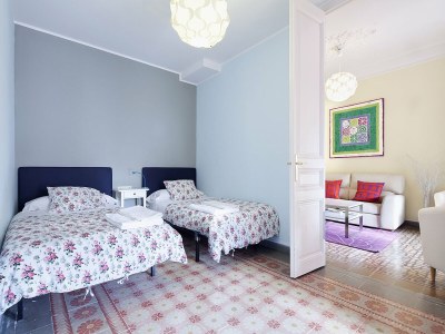 Villa Apartment in Barcelona near Passeig de Gràcia - Features photo 9