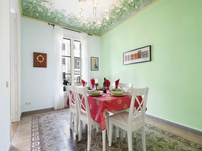 Villa Apartment in Barcelona near Passeig de Gràcia - Features photo 11