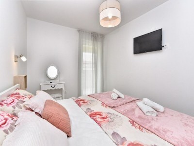 Villa Modern villa with private hydromassage pool - Features photo 13