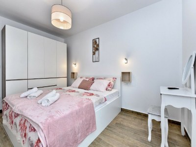 Villa Modern villa with private hydromassage pool - Features photo 18