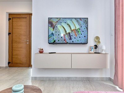 Villa Modern villa with private hydromassage pool - Features photo 26