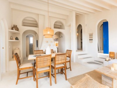 Villa Beachfront Villa for 8 guests in Cala en Porter - Features photo 12