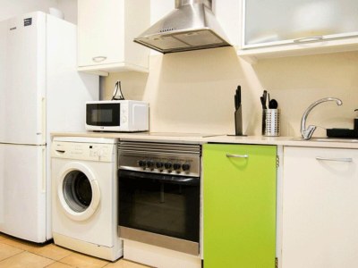 Holiday house Beachside Bliss: Fully Equipped Studio for Four - Features photo 11