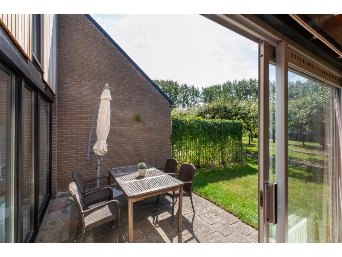 Holiday house Holiday Home in De Punt with Pool & Garden - Outdoor photo 2