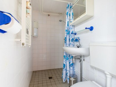 Holiday house Holiday Home in De Punt with Pool & Garden - Features photo 17