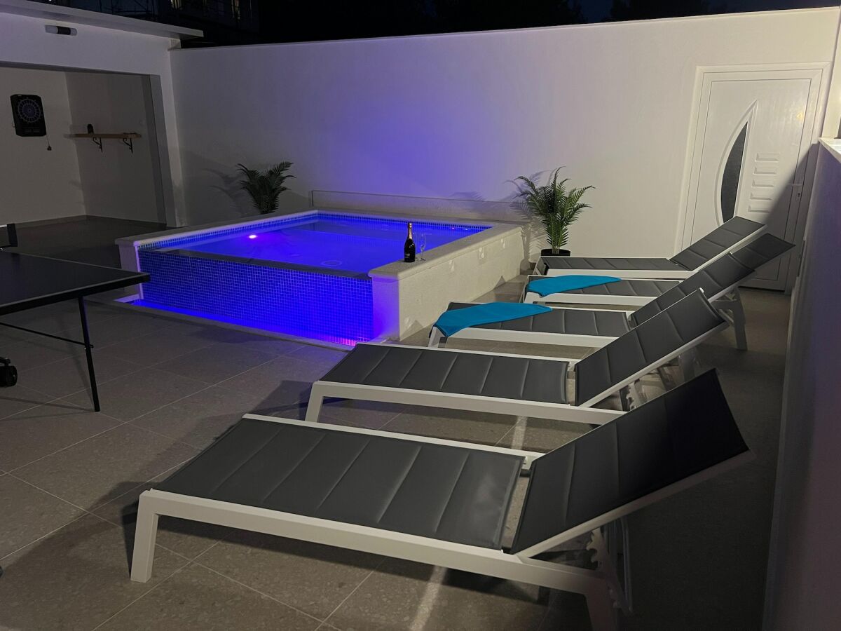 Apartment Apartment in Kaštel Sucurac with Sea View - Outdoor photo 5