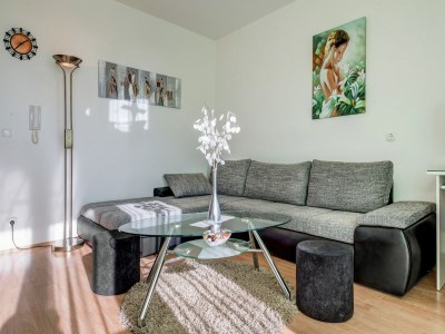 Apartment Apartment in Kaštel Sucurac with Sea View - Features photo 16