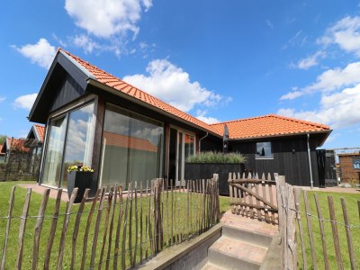 Holiday house Kleines Haus am See in Anjum - Outdoor photo 4