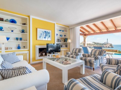 Villa Villa Front a Far - Features photo 15