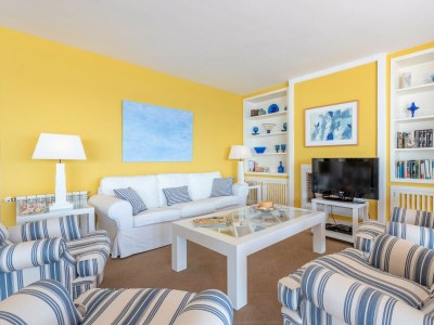 Villa Villa Front a Far - Features photo 16