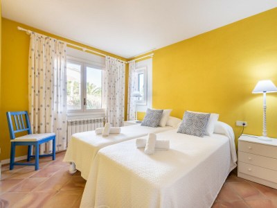 Villa Villa Front a Far - Features photo 28