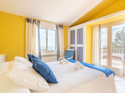 Villa Villa Front a Far - Features photo 31