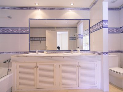 Apartment beachfront pool BBQ - Features photo 14