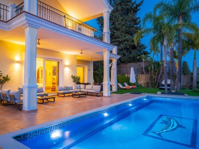 Villa luxurious heated pool - Outdoor photo 12