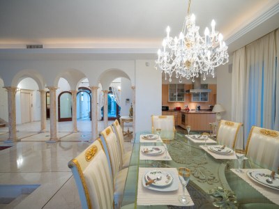 Villa luxurious heated pool - Features photo 16